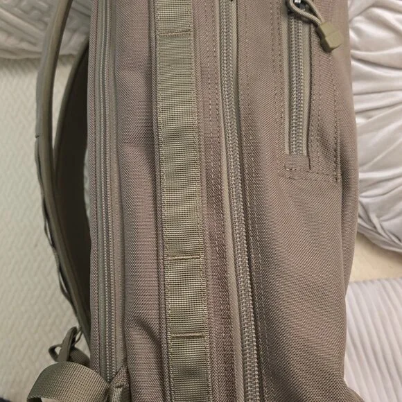 NEW YETI Tocayo Tan 26 liter backpack - Picture 7 of 12